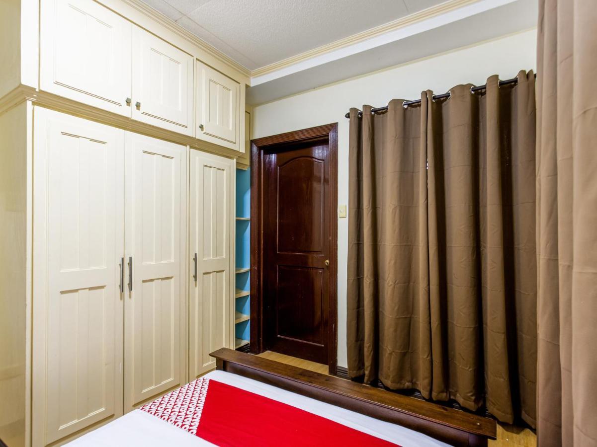 Oyo 831 Casa Maria Hotel Manila Ngoại thất bức ảnh