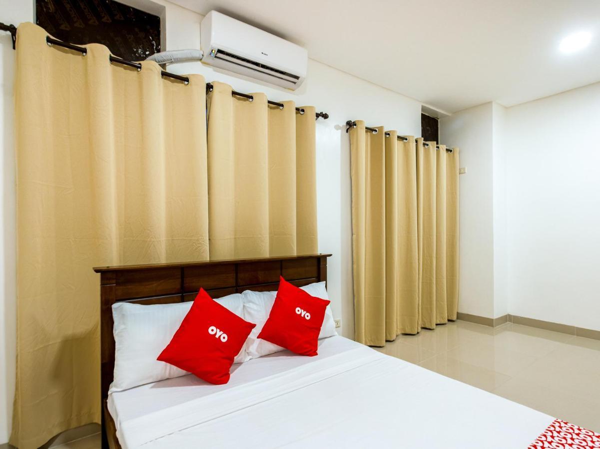 Oyo 831 Casa Maria Hotel Manila Ngoại thất bức ảnh
