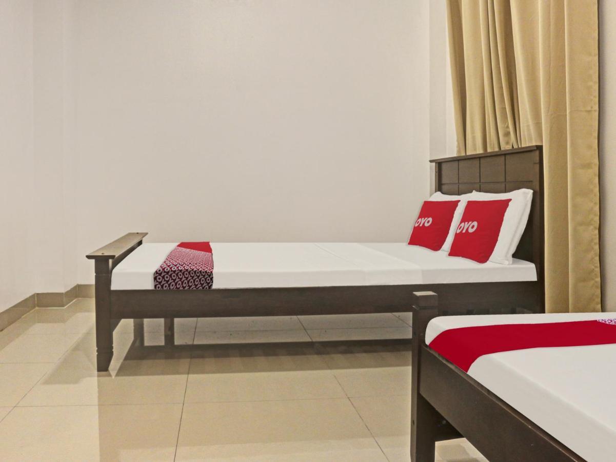 Oyo 831 Casa Maria Hotel Manila Ngoại thất bức ảnh