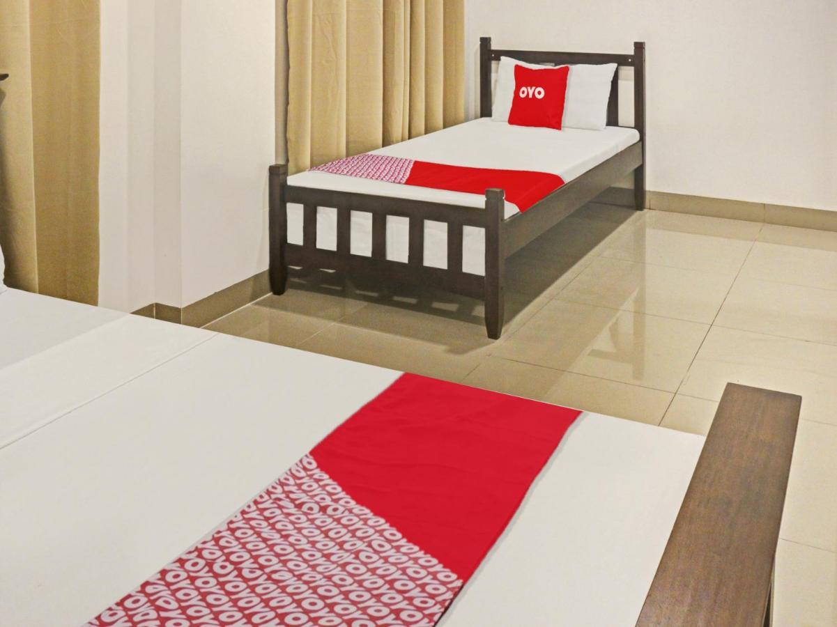 Oyo 831 Casa Maria Hotel Manila Ngoại thất bức ảnh