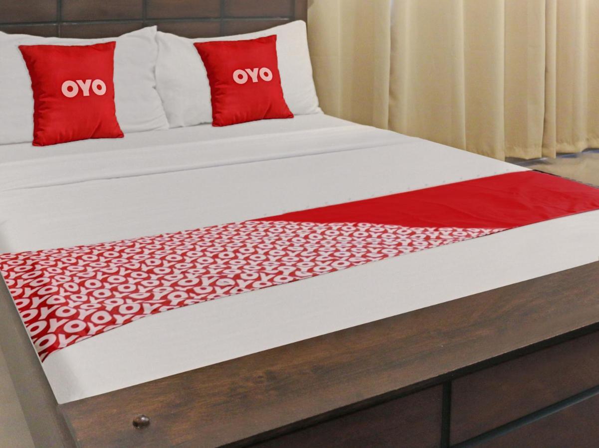 Oyo 831 Casa Maria Hotel Manila Ngoại thất bức ảnh